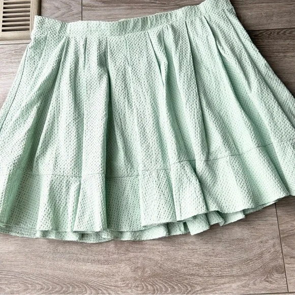 Torrid Green Teal Flared Eyelet Cotton Pleated Circle
Mini Skirt - Picture 4 of 12